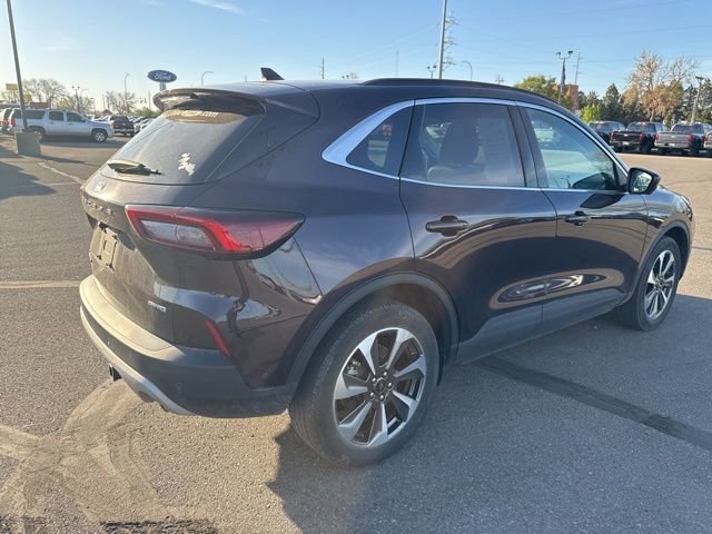 Certified 2023 Ford Escape Platinum w/ Premium Technology Package AWD/4WD image 10