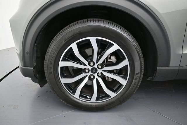 Certified 2020 Ford Explorer ST w/ Premium Technology Package AWD/4WD image 9