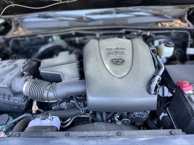 Used 2023 Toyota Tacoma SR5 w/ Technology Package image 27