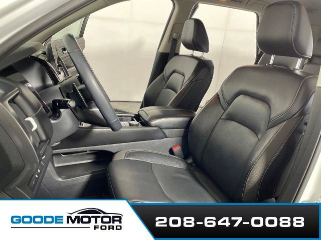 Used 2022 Nissan Pathfinder SL w/ Cargo Package AWD/4WD image 10