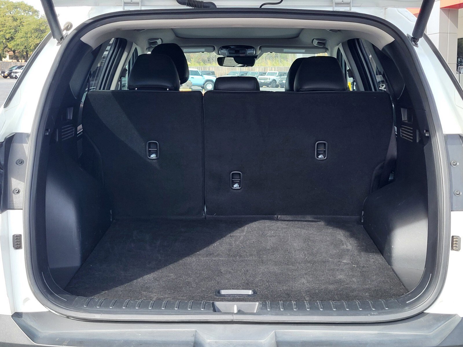 Used 2024 Hyundai Tucson Limited image 32