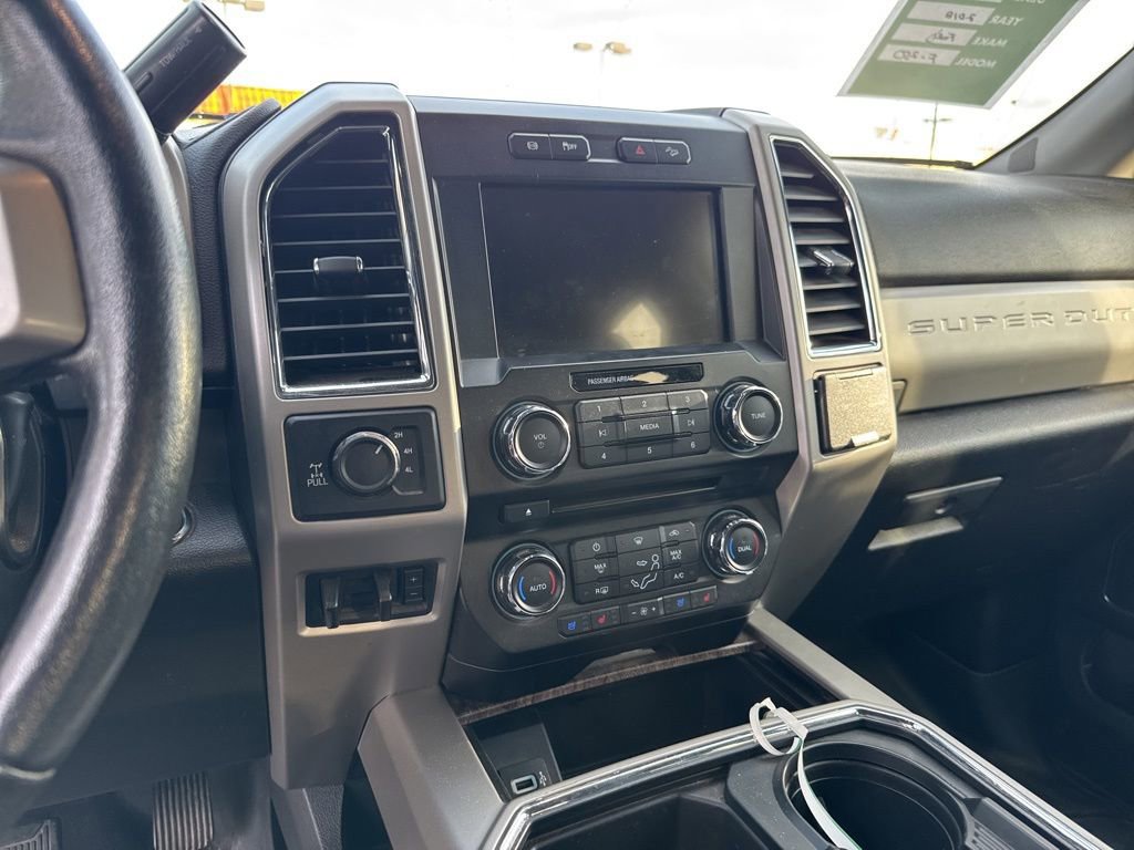 Certified 2018 Ford F250 Lariat w/ Lariat Ultimate Package image 15