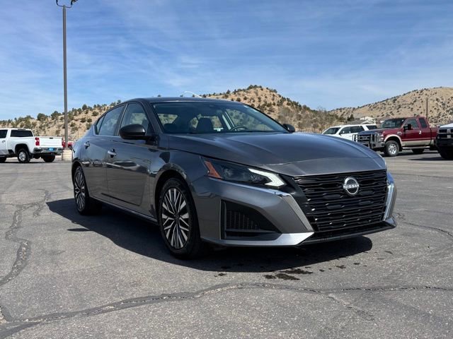 Used 2024 Nissan Altima 2.5 SV image 7