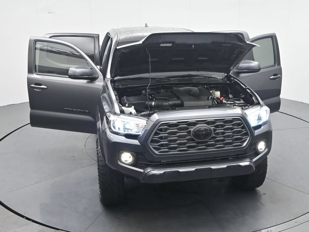 Used 2022 Toyota Tacoma TRD Sport w/ Technology Package AWD/4WD image 39