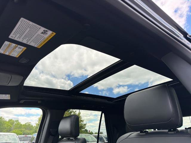 Certified 2025 Ford Expedition Max Platinum w/ Stealth Performance Package AWD/4WD image 10