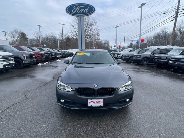 Used 2018 BMW 320i xDrive Sedan w/ Convenience Package image 9