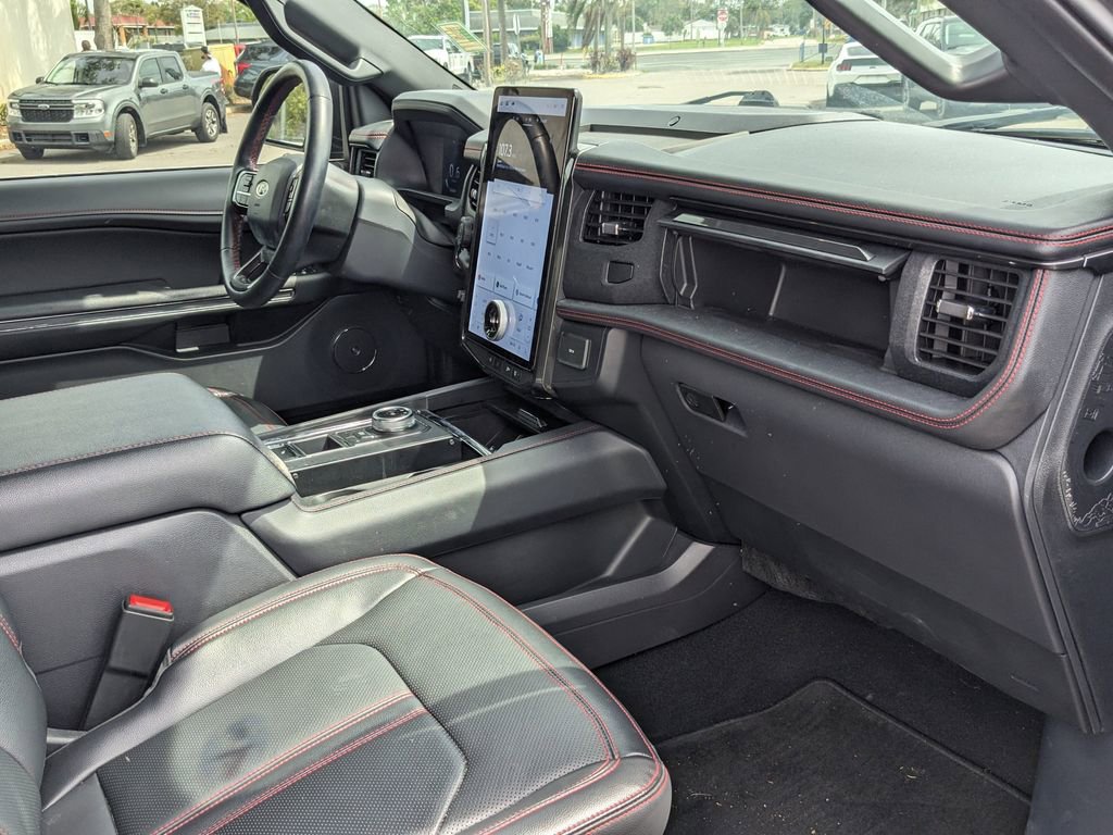 Certified 2024 Ford Expedition Limited image 11