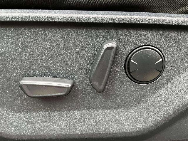 Certified 2022 Ford F150 XLT w/ Equipment Group 302A High image 25