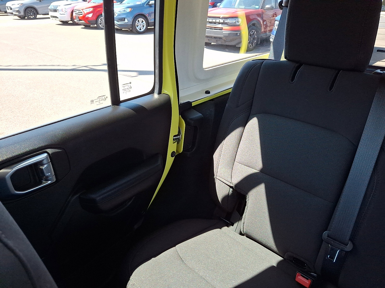 Used 2023 Jeep Wrangler Willys AWD/4WD image 18