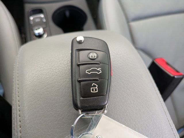 Used 2018 Audi Q3 2.0T Premium image 32