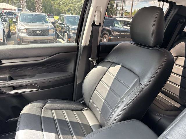 Certified 2025 Ford Ranger XLT w/ Black Appearance Package RWD image 15
