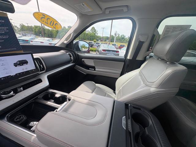 Certified 2025 Ford Expedition Max Active AWD/4WD image 29