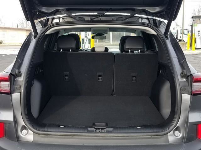 Certified 2023 Ford Escape Platinum w/ Premium Technology Package image 9