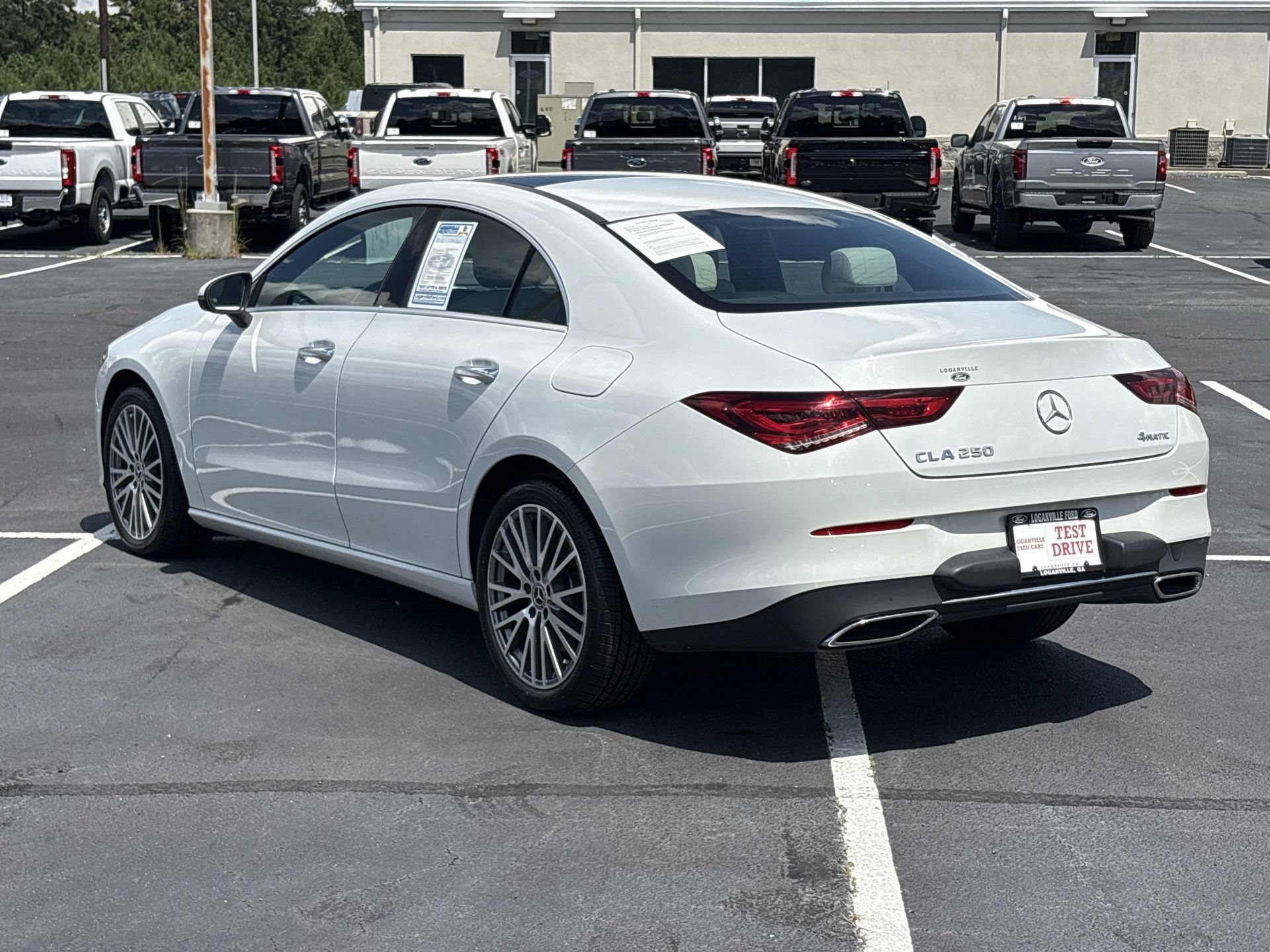 Used 2023 Mercedes-Benz CLA 250 4MATIC w/ Premium Package image 20