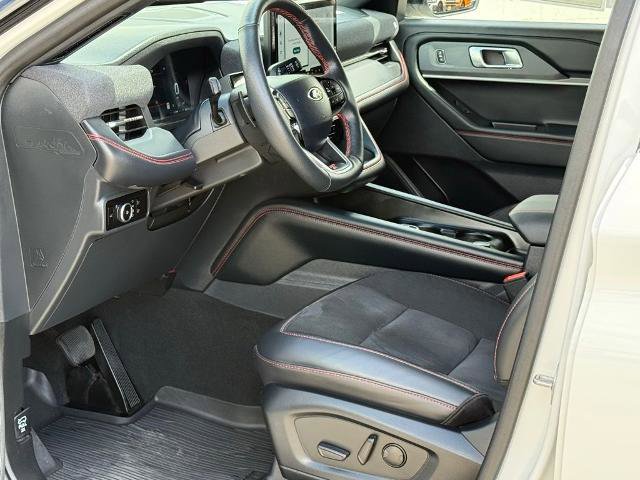 Certified 2025 Ford Explorer ST AWD/4WD image 6