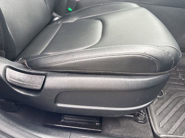 Used 2025 Kia Sportage SX image 31