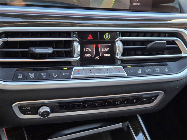 Used 2020 BMW X7 xDrive40i w/ Premium Package image 16