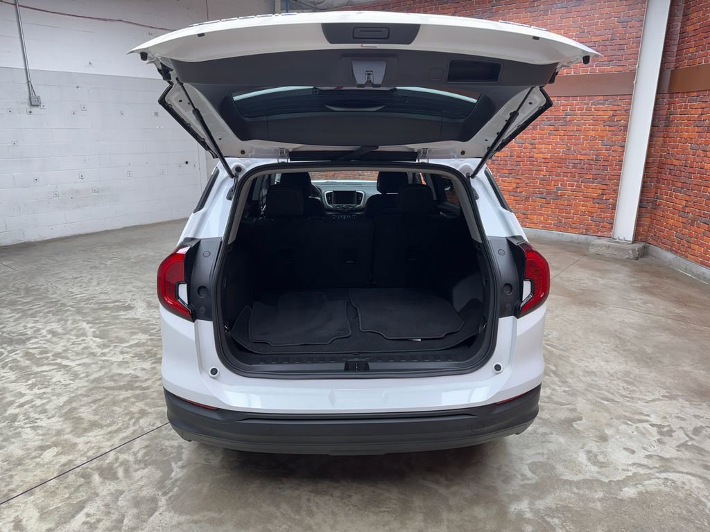 Used 2023 GMC Terrain SLE w/ Driver Convenience Package AWD/4WD image 27