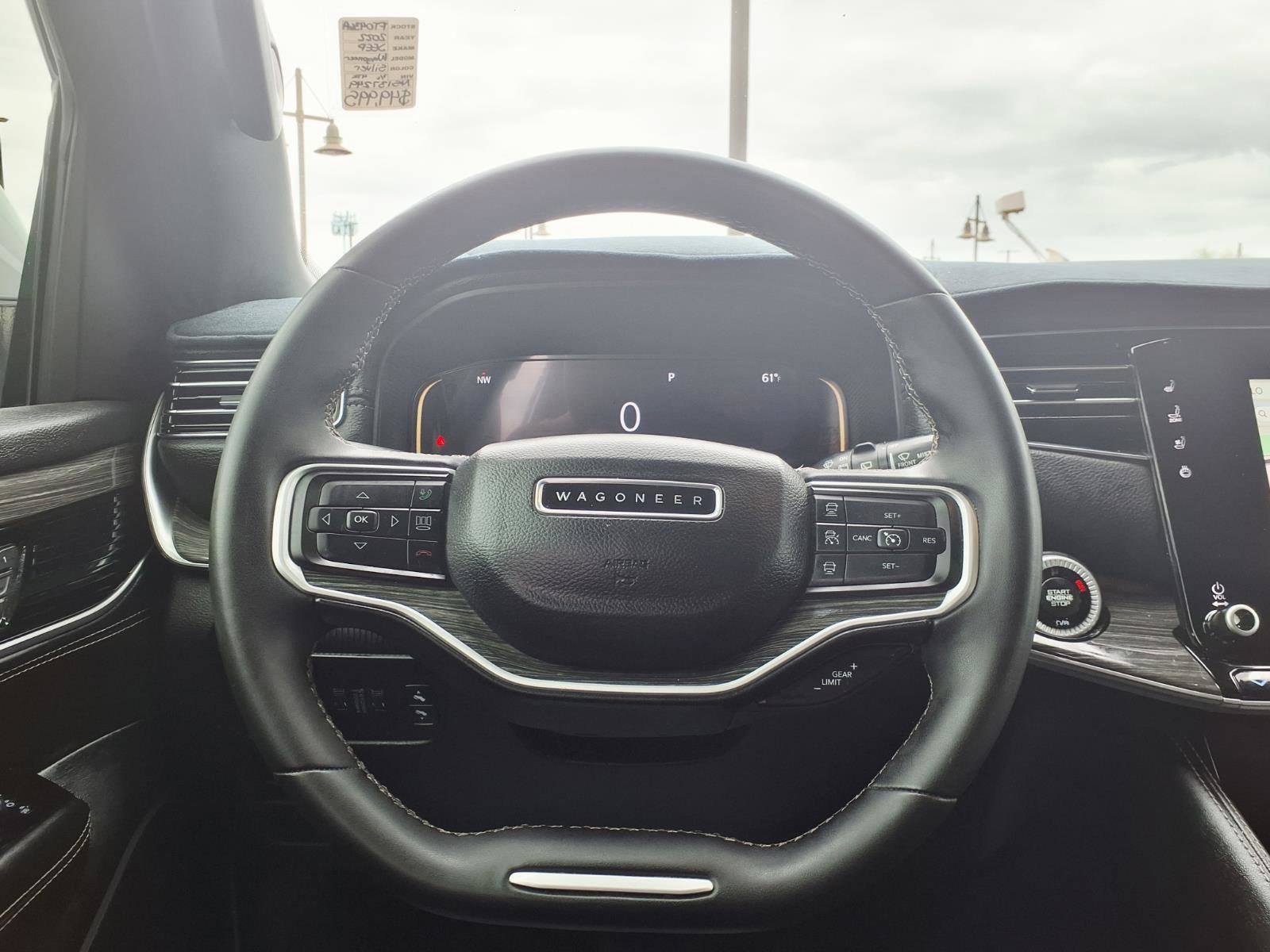 Used 2022 Jeep Wagoneer Series III w/ Flexible Seating Group image 20