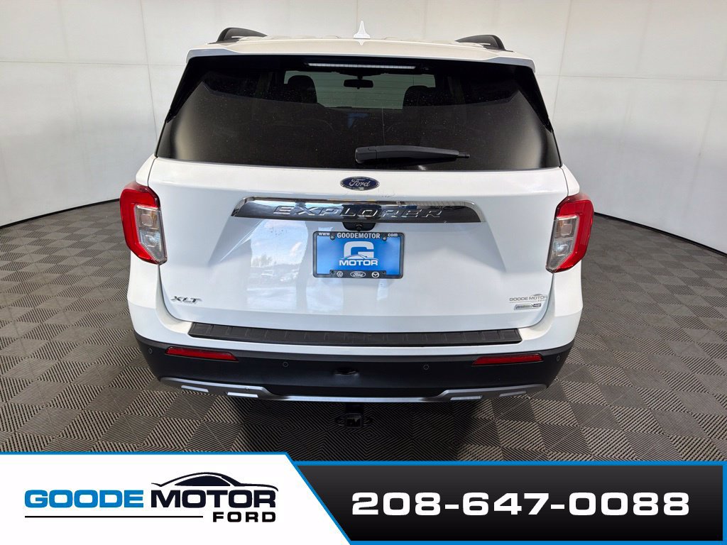 Certified 2020 Ford Explorer XLT w/ Equipment Group 202A AWD/4WD image 6