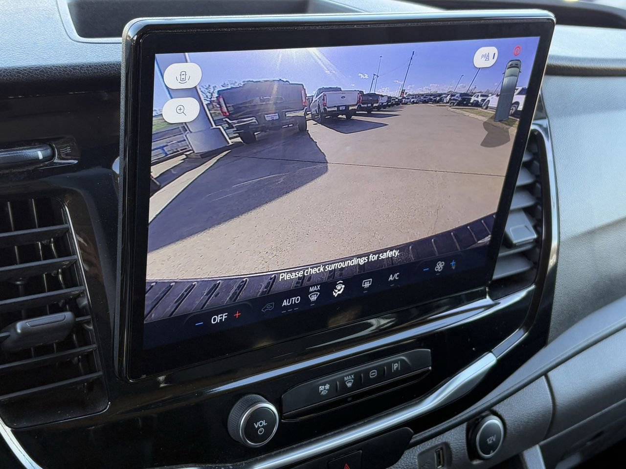 Certified 2023 Ford Transit 350 XLT image 20