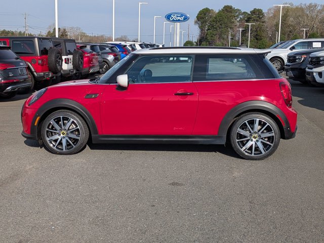 Used 2023 MINI Cooper SE image 2