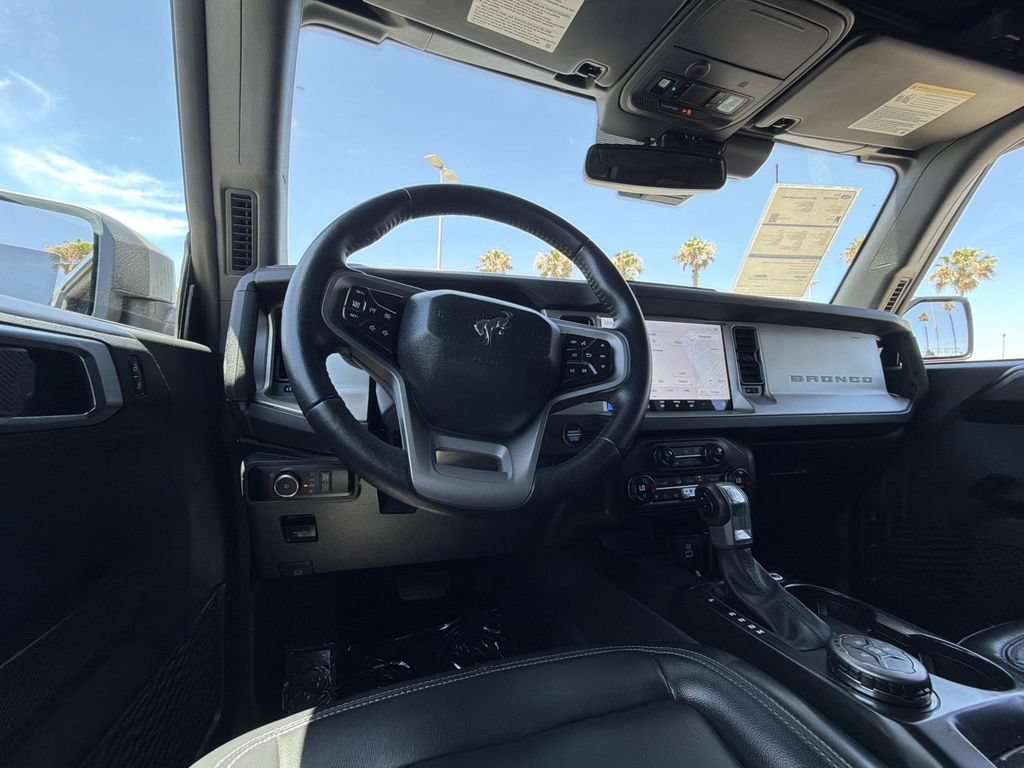 Certified 2025 Ford Bronco Outer Banks AWD/4WD image 16