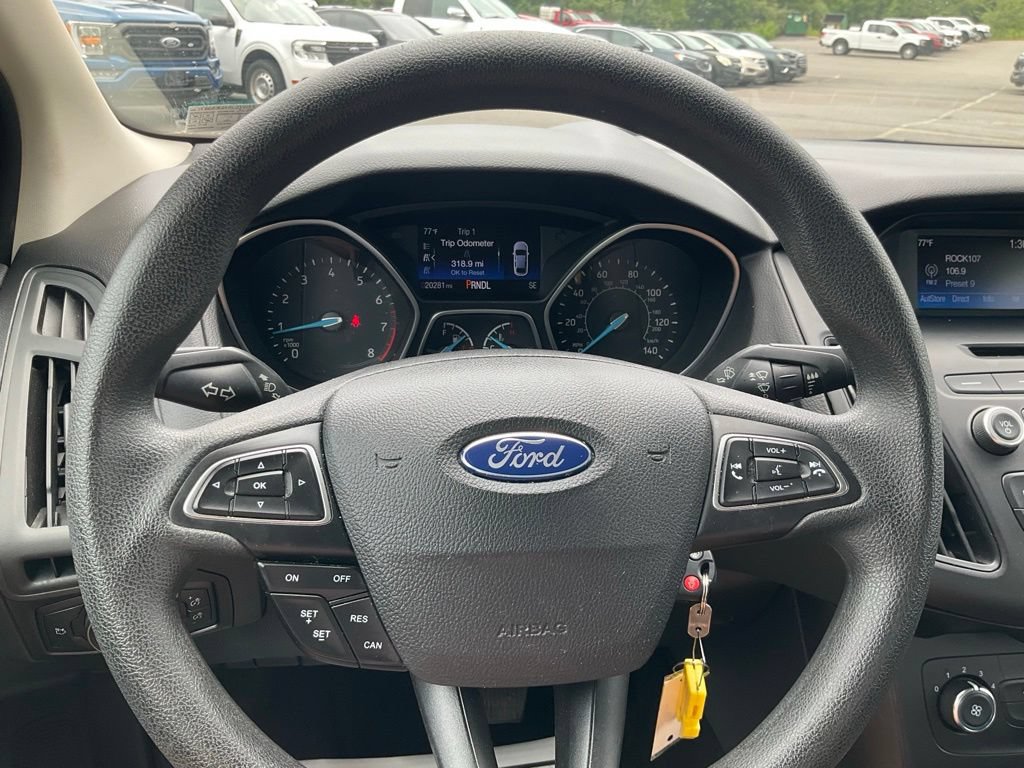 Certified 2017 Ford Focus SE FWD image 7