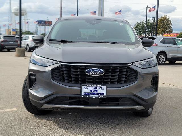 Certified 2025 Ford Escape Active AWD/4WD image 2