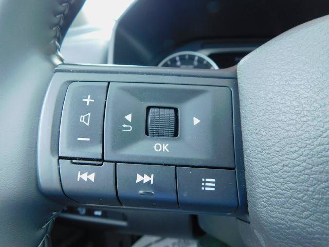 Used 2026 Nissan Rogue SV AWD/4WD image 18