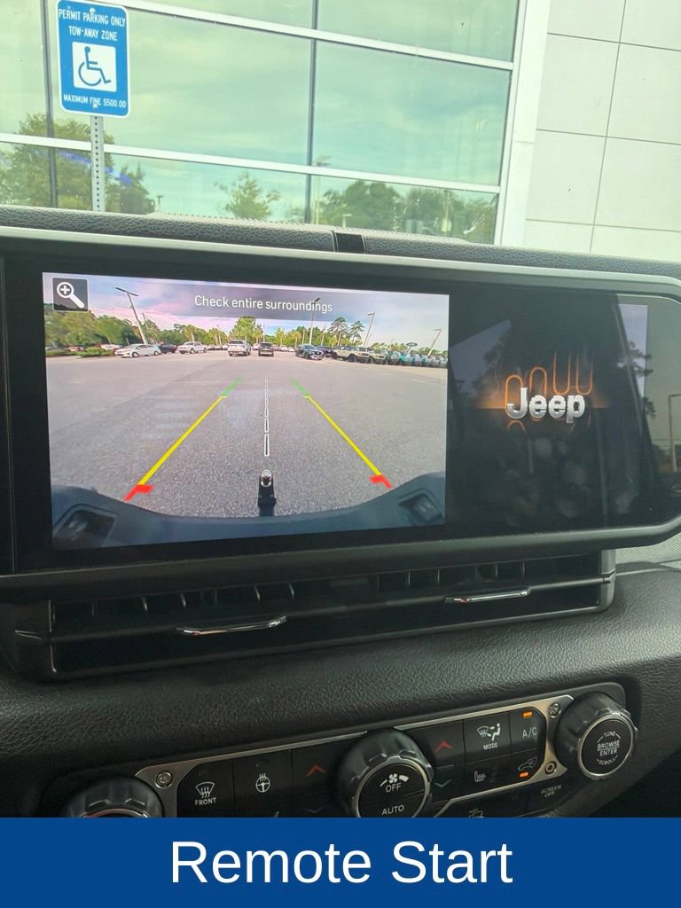 Used 2024 Jeep Gladiator Sport AWD/4WD image 6