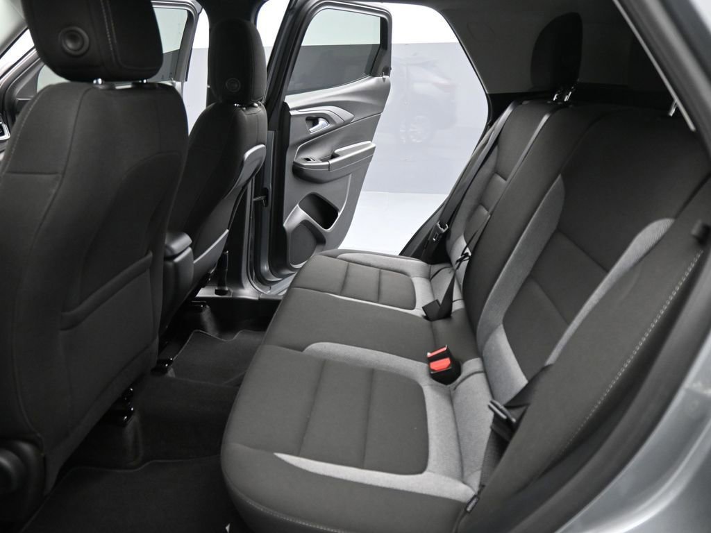 Used 2024 Chevrolet TrailBlazer LS image 46