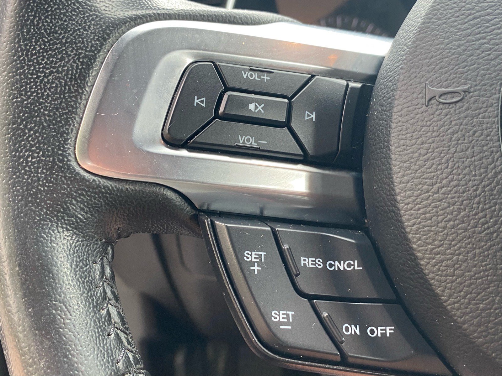 Certified 2022 Ford Mustang Coupe RWD image 12
