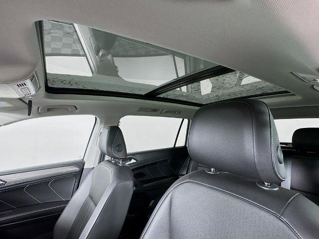 Used 2022 Volkswagen Tiguan SE image 14