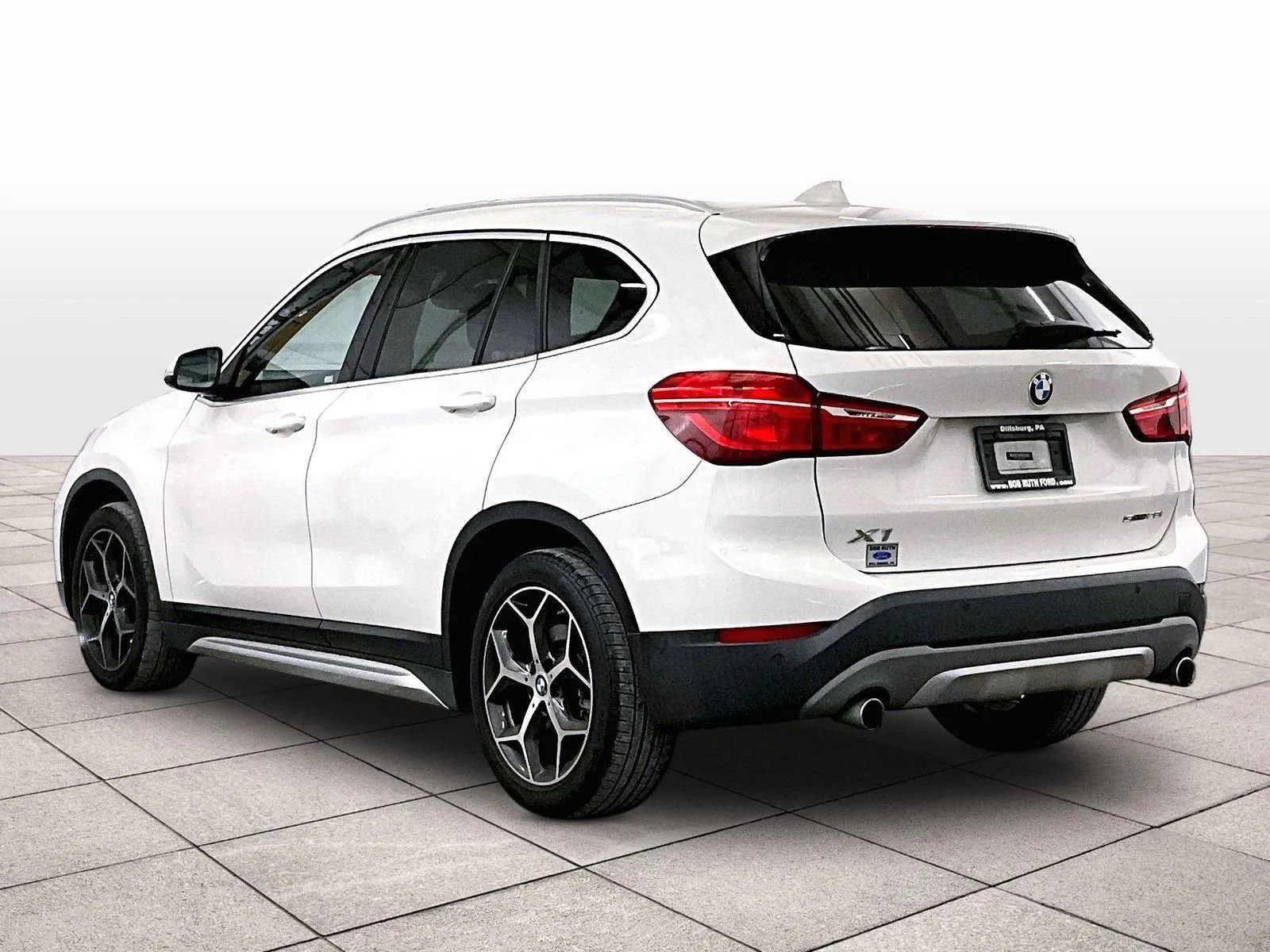 Used 2019 BMW X1 sDrive28i w/ Convenience Package FWD image 10