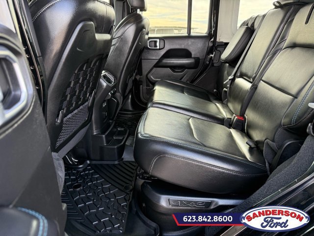 Used 2021 Jeep Wrangler Unlimited Rubicon 4xe w/ Cold Weather Group AWD/4WD image 15