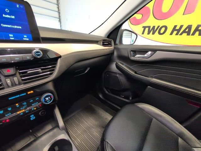 Certified 2021 Ford Escape SEL w/ Technology Package image 26