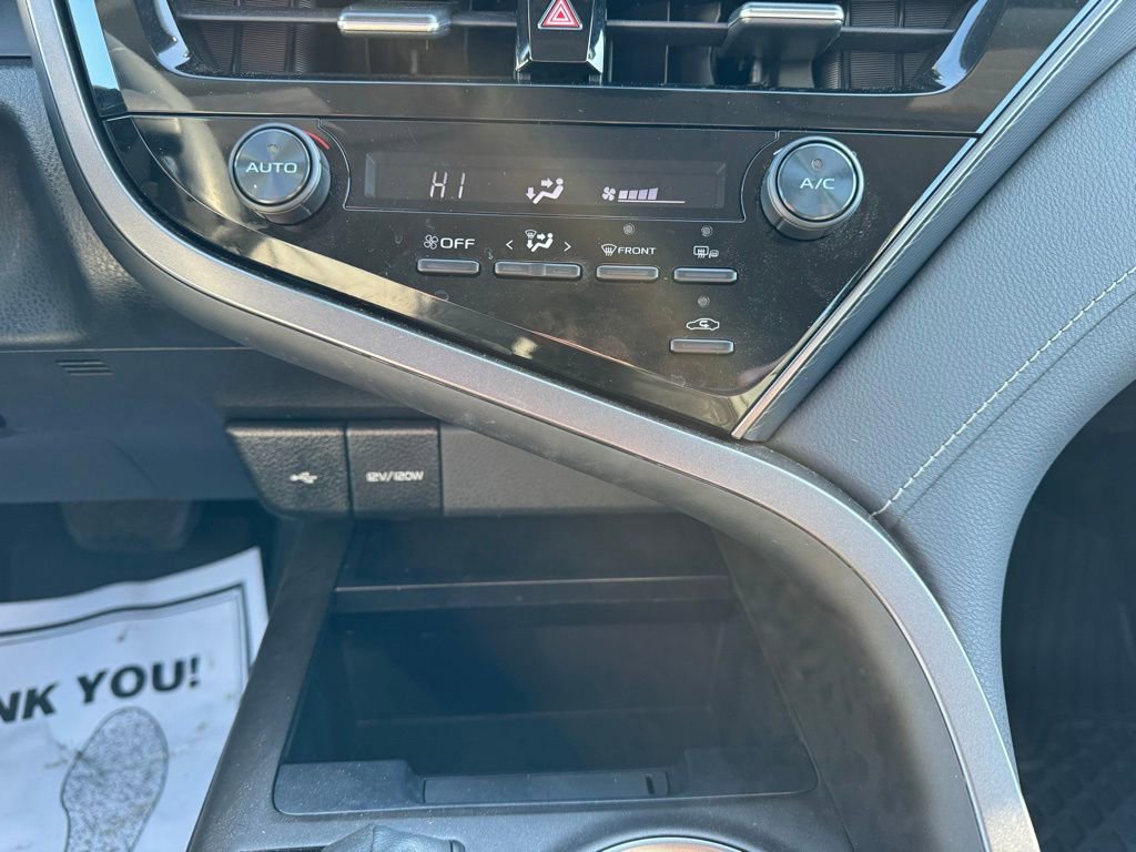 Used 2024 Toyota Camry SE image 20