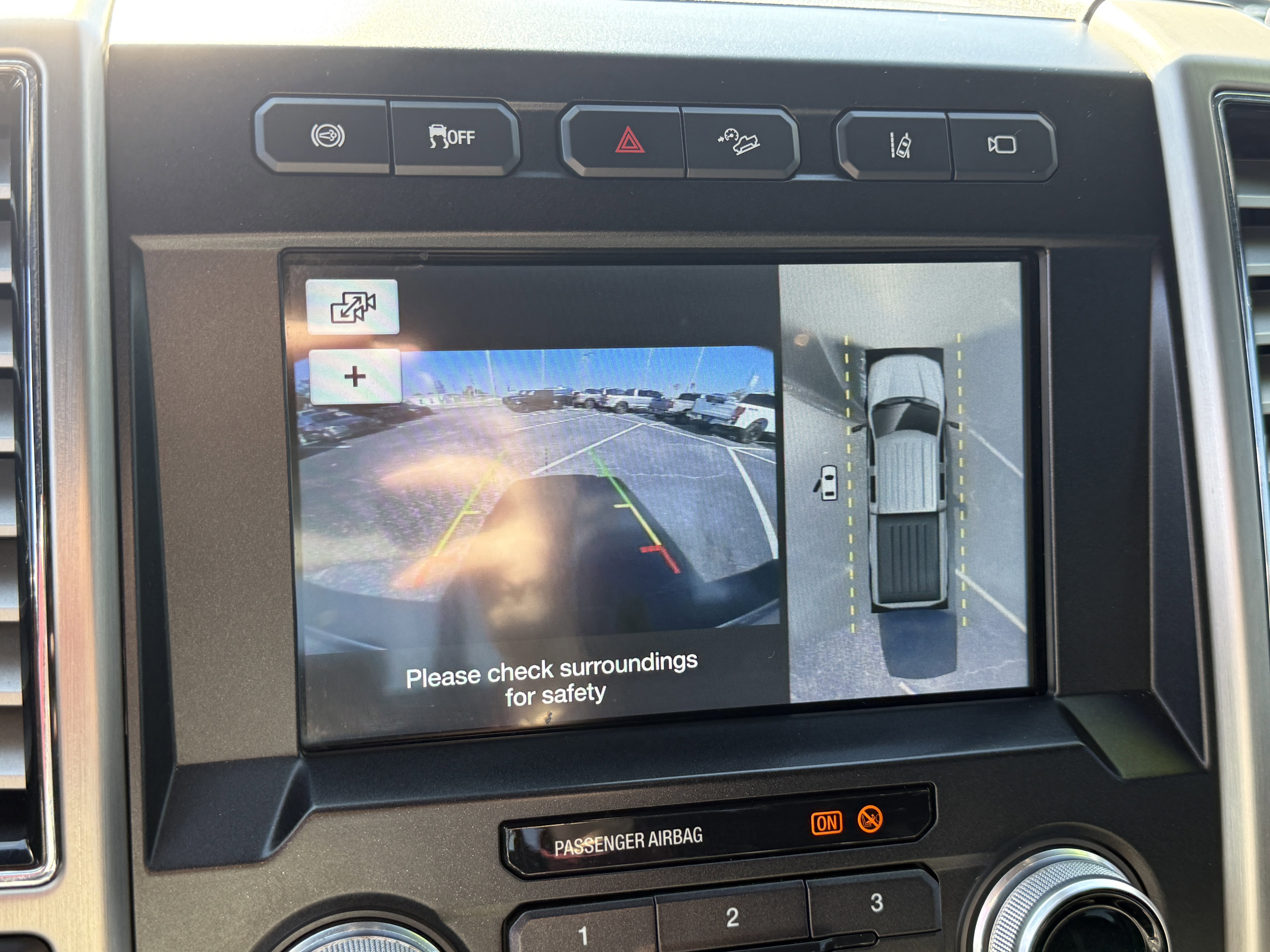 Certified 2018 Ford F250 Platinum w/ Platinum Ultimate Package image 21