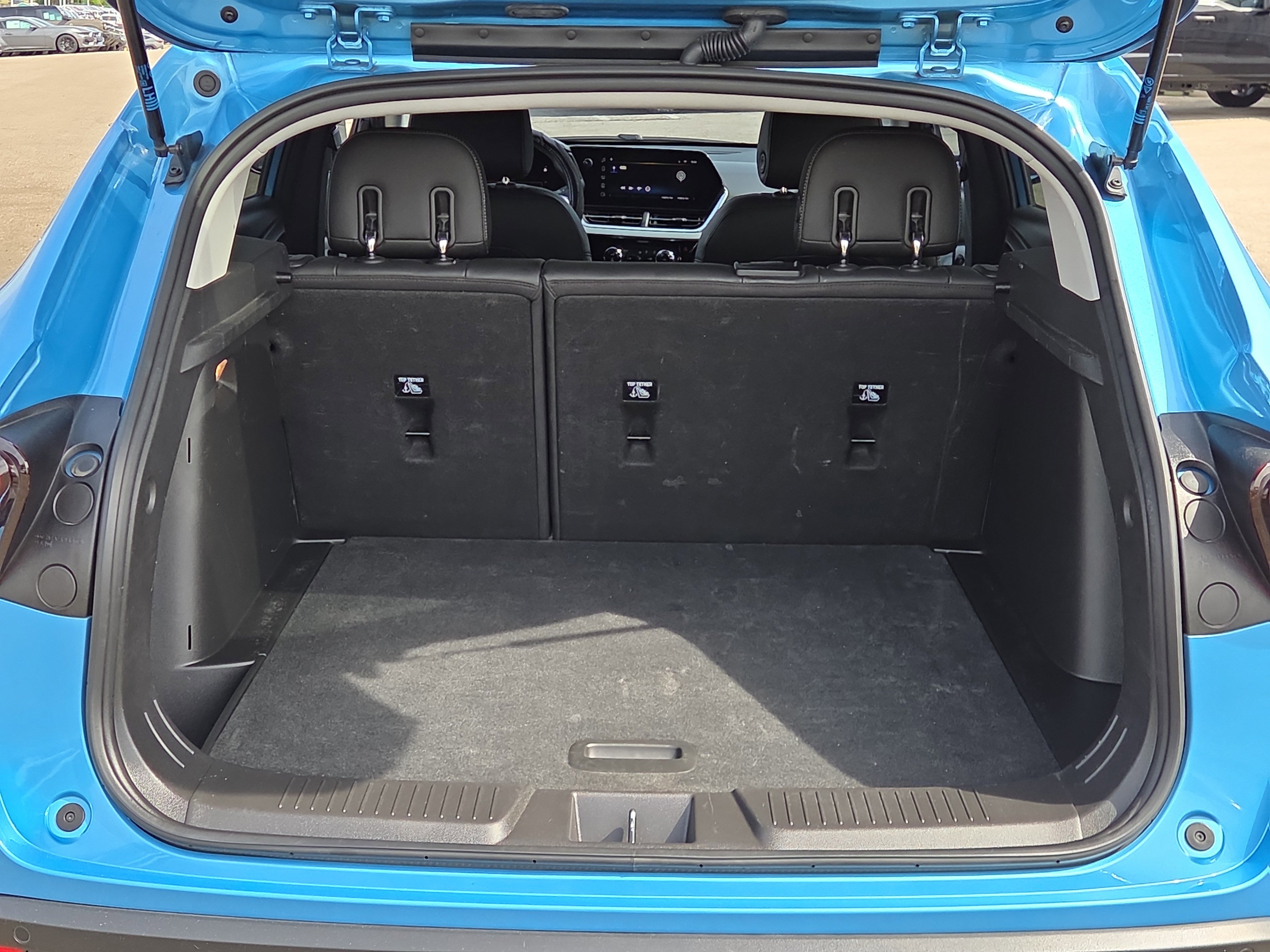 Used 2025 Chevrolet Trax LT w/ Driver Confidence Package FWD image 13