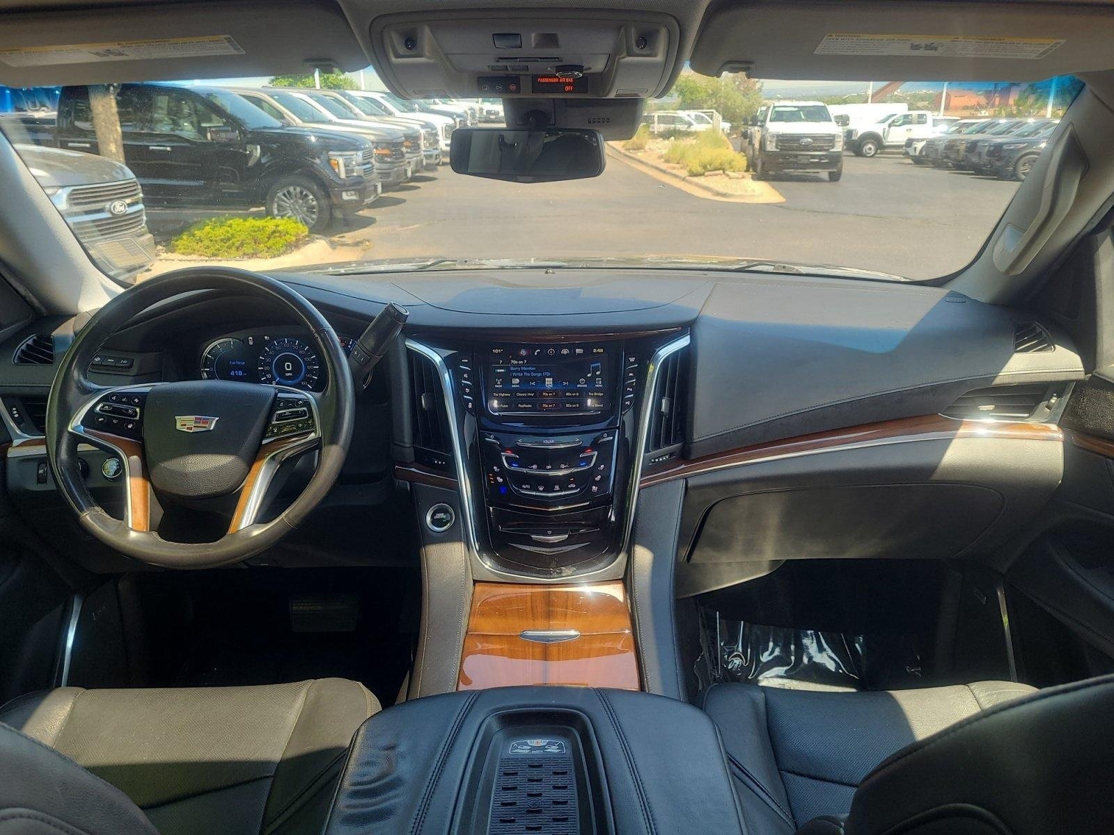 Used 2017 Cadillac Escalade Premium Luxury AWD/4WD image 20