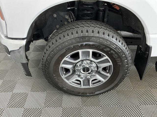 Certified 2025 Ford F350 Lariat w/ FX4 Off-Road Package AWD/4WD image 33