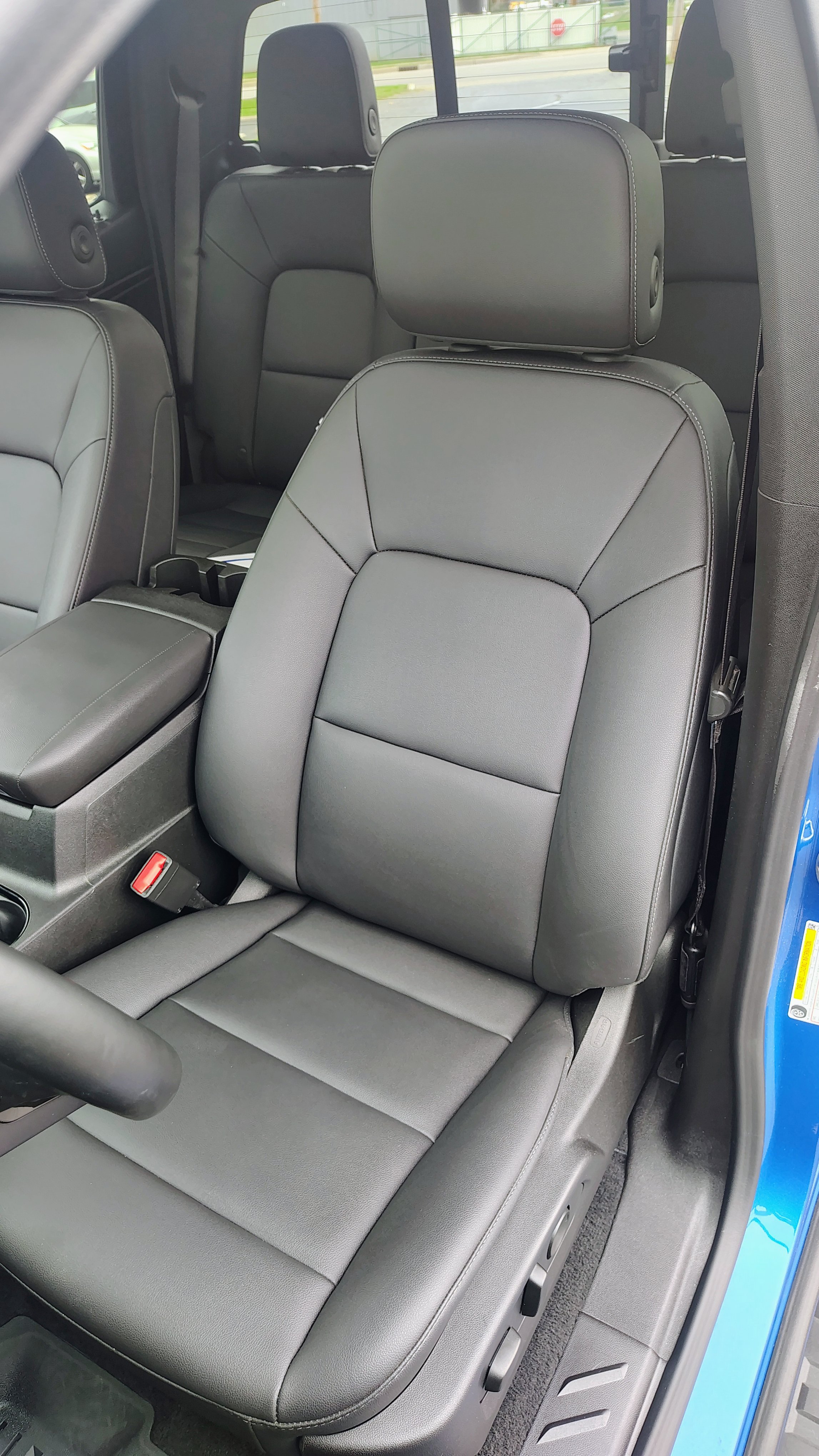 Used 2024 Chevrolet Colorado LT w/ LT Convenience Package III AWD/4WD image 17