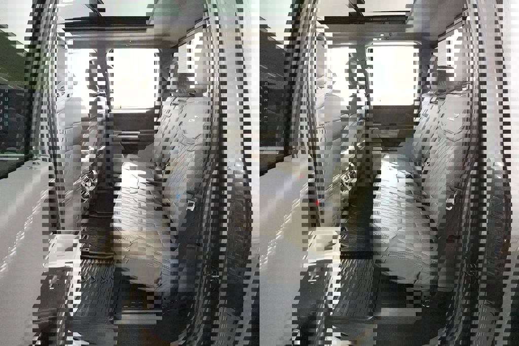 Certified 2024 Ford F150 Platinum w/ Equipment Group 703A Plus image 29