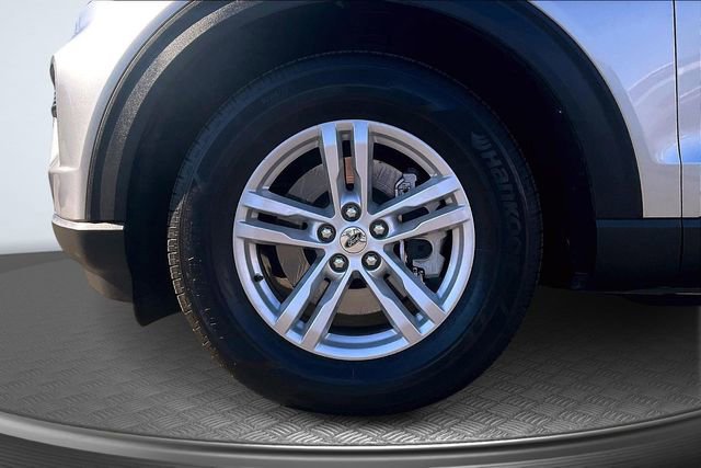 Certified 2024 Ford Explorer XLT image 11