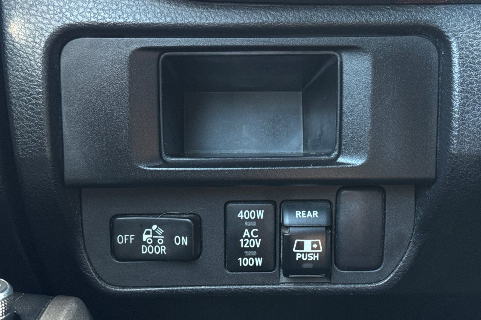 Used 2017 Toyota Tacoma TRD Off-Road AWD/4WD image 28