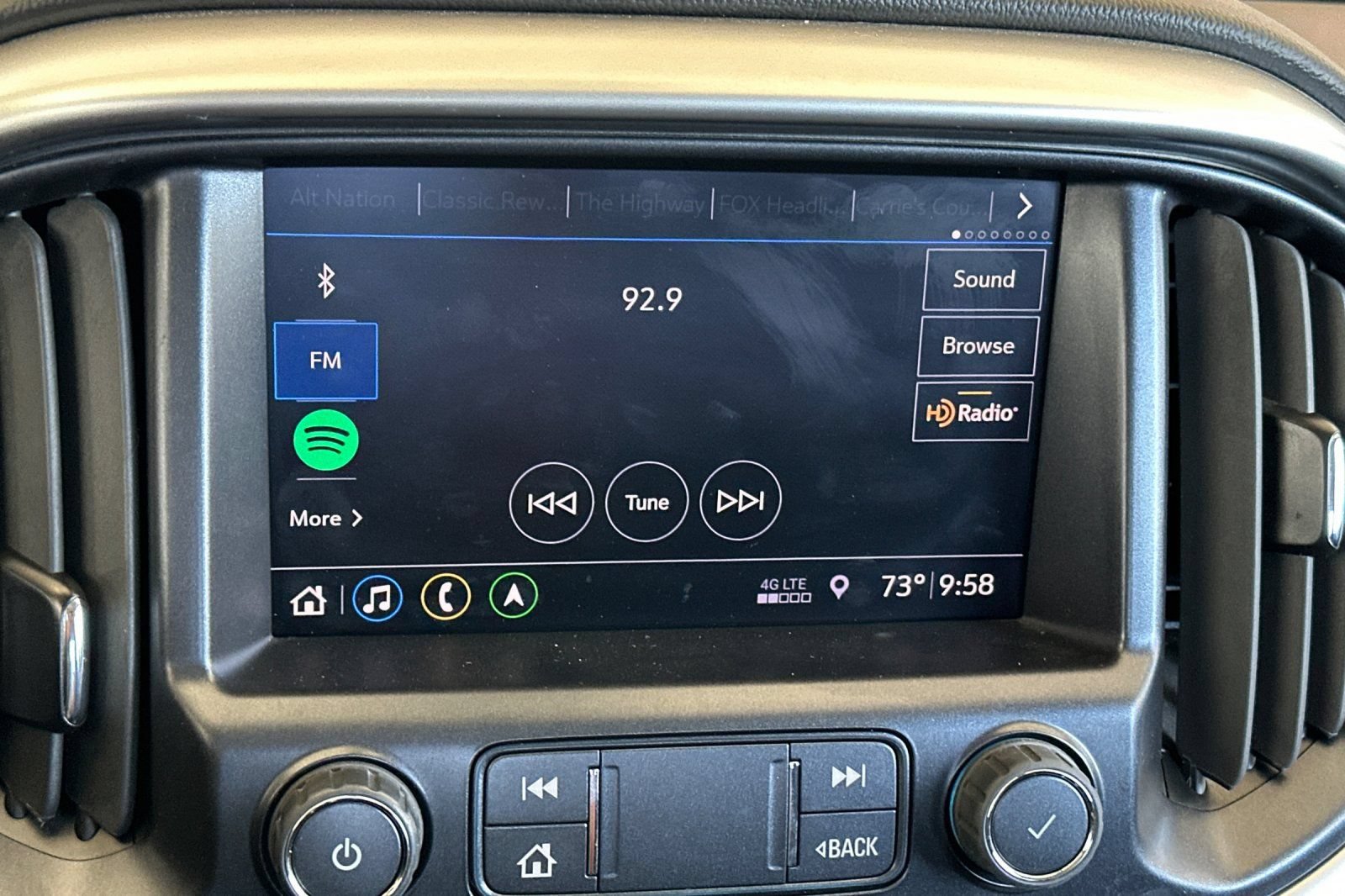 Used 2022 Chevrolet Colorado LT w/ LT Convenience Package RWD image 18