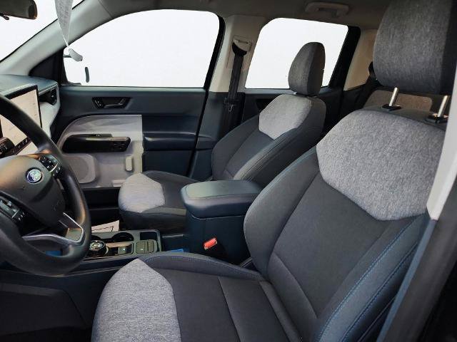 Certified 2025 Ford Maverick XLT FWD image 10