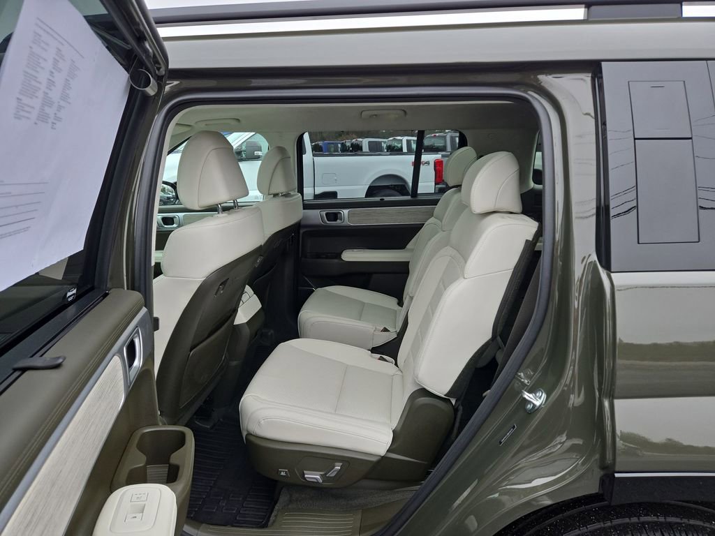 Used 2024 Hyundai Santa Fe Calligraphy AWD/4WD image 4