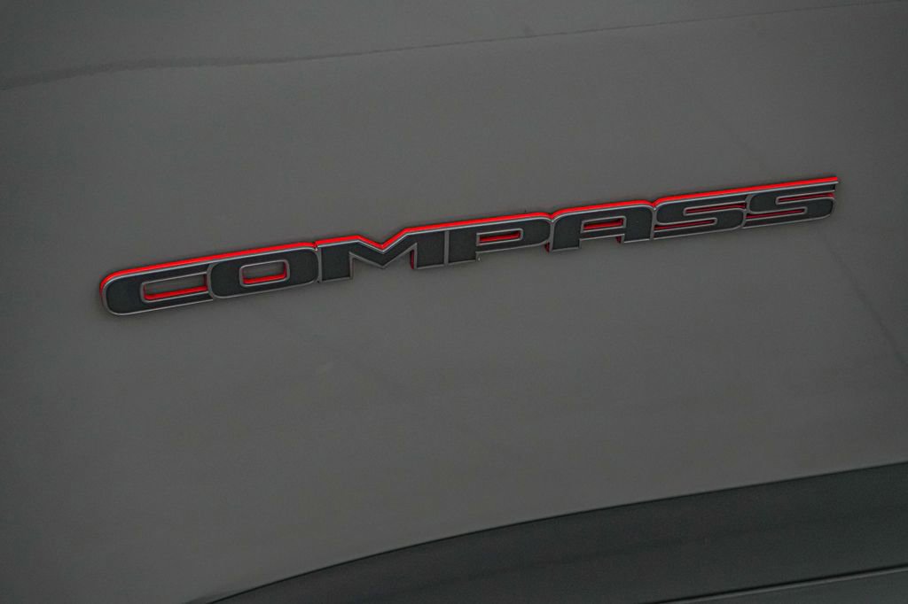 Used 2022 Jeep Compass Trailhawk w/ Sun and Sound Group AWD/4WD image 16